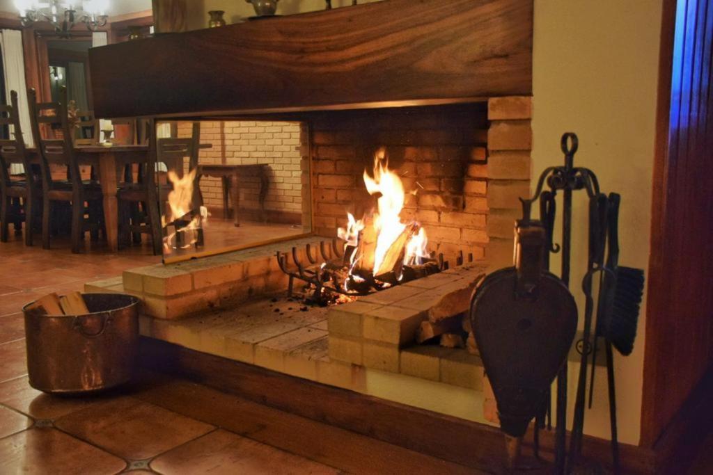 Campos do Jordão Cajueiro Houseヴィラ エクステリア 写真